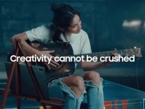 Samsung mocks Apple’s own goal