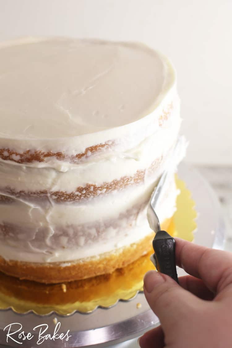 frosting layers of cake